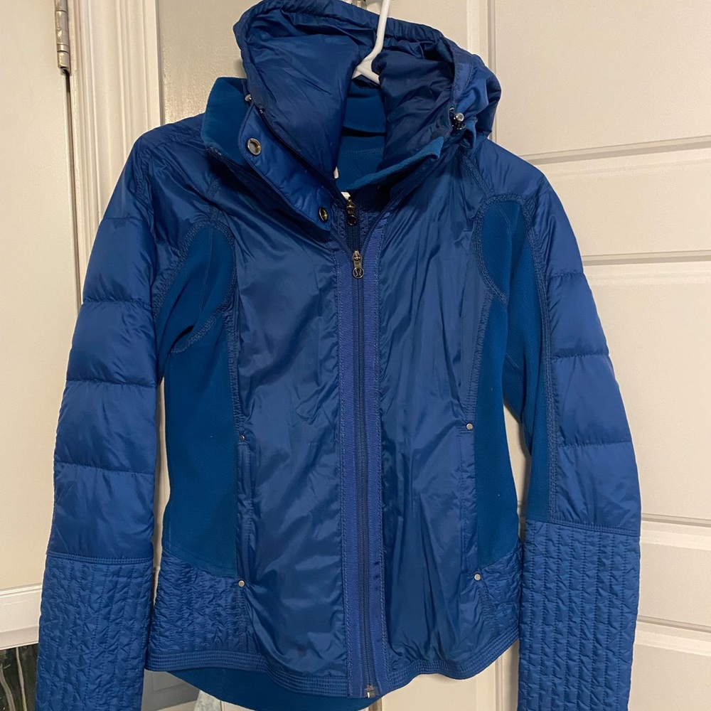 Lululemon running jacket - Picture 3 of 5